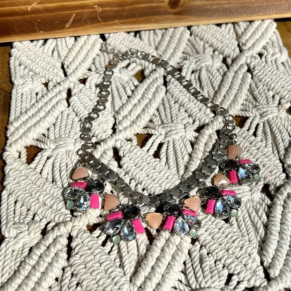 Stella & dot | Callie Statement necklace #372 - Picture 5 of 10